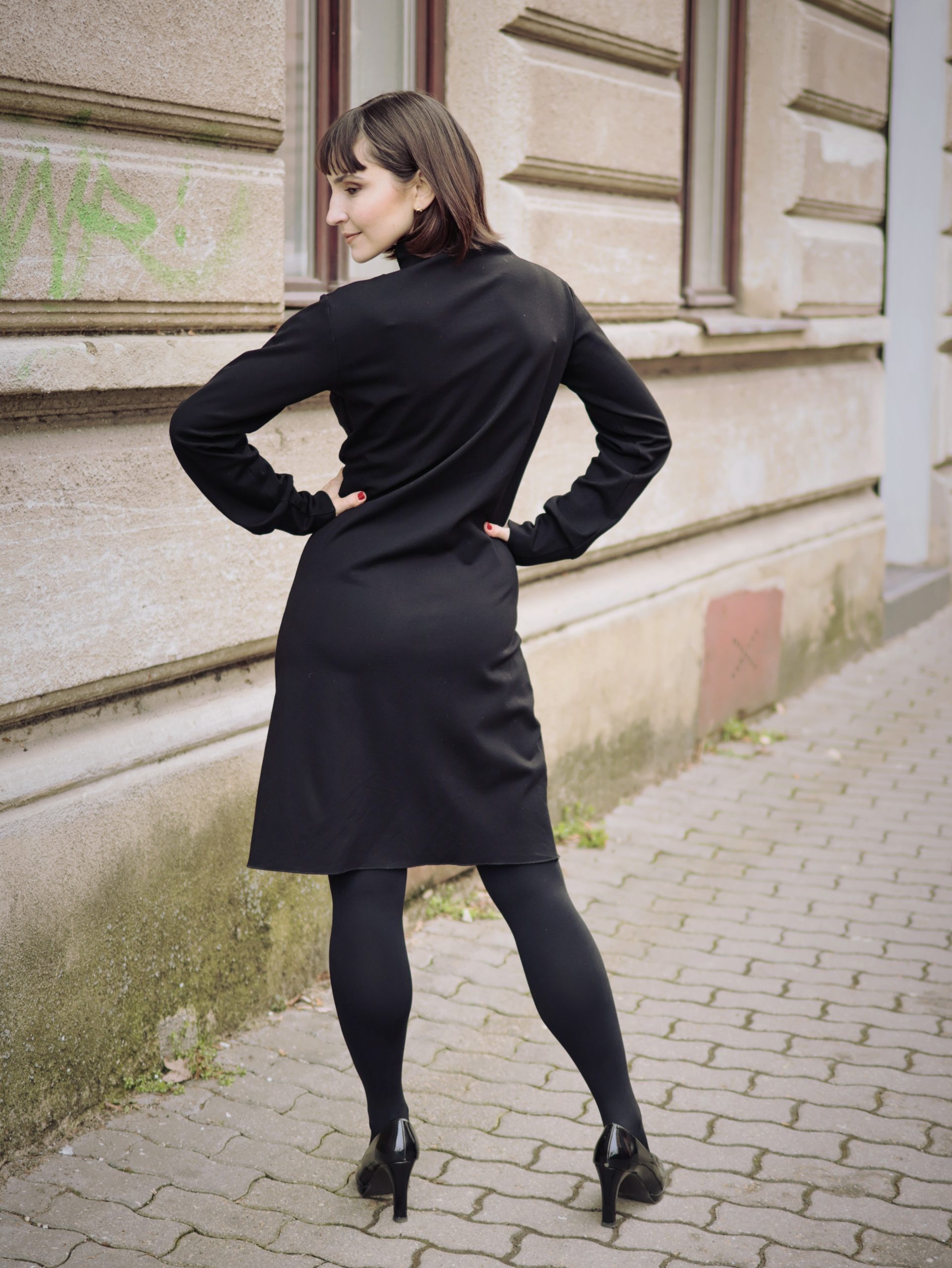 Šaty Punto rolák černé 3