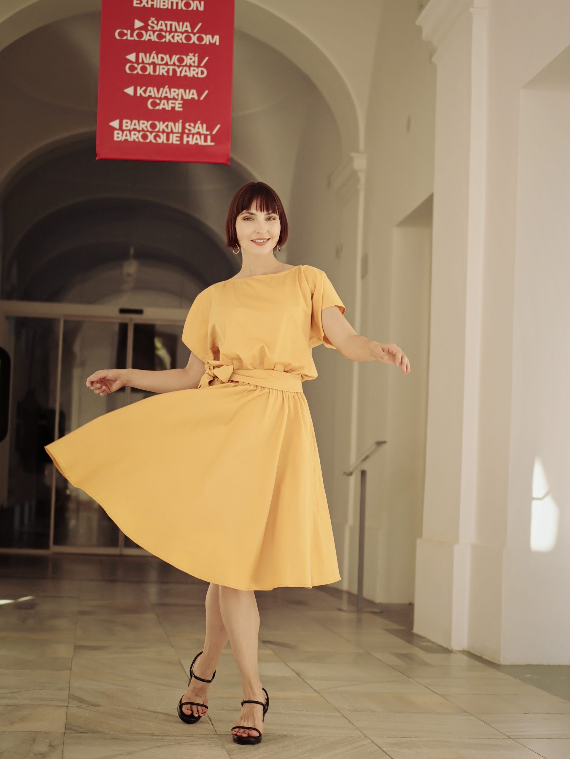 Šaty ViskozaI žluté 1