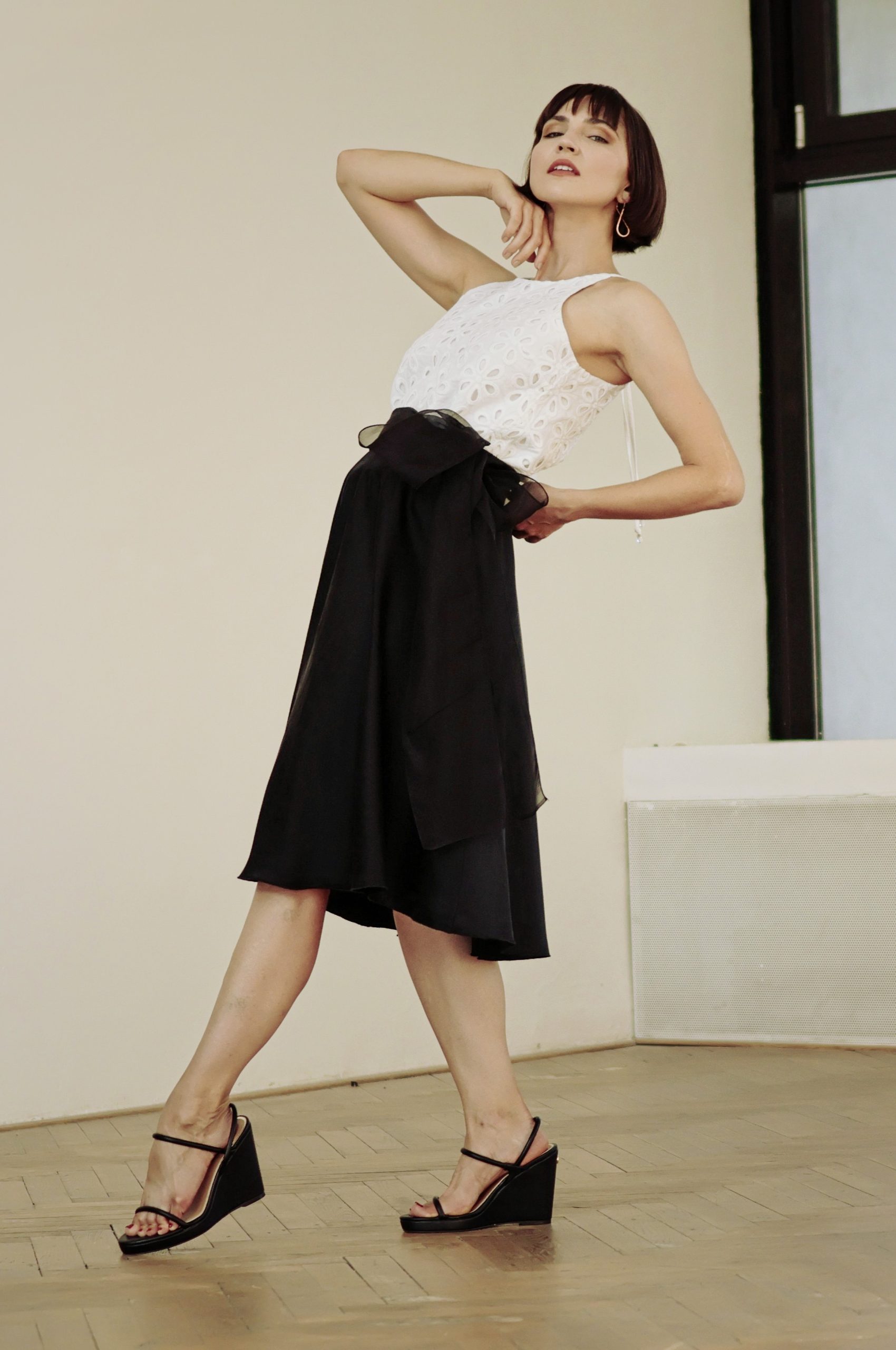 Sukně hedvábí černá1