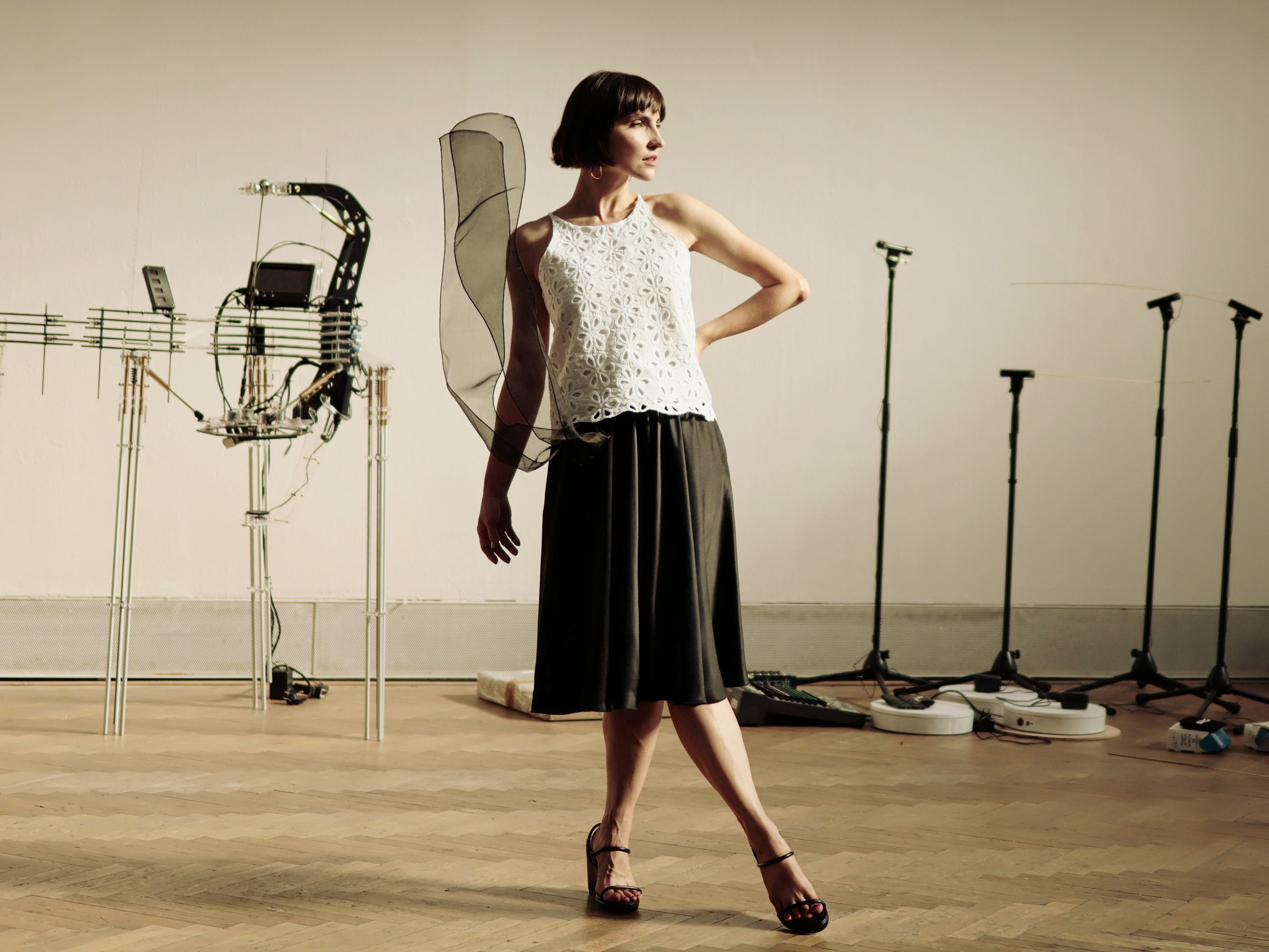 Sukně hedvábí černá2