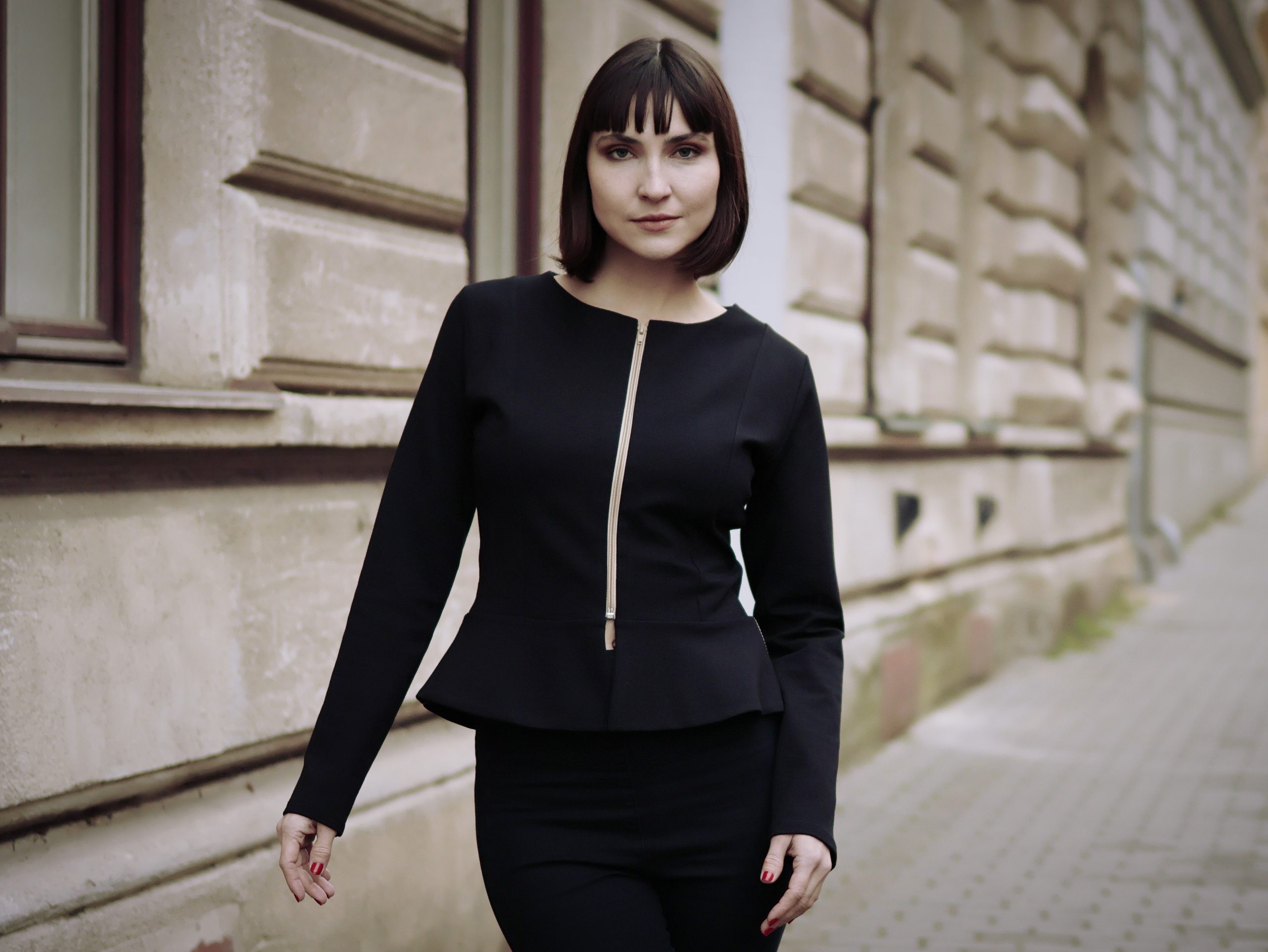 sako Punto černobéžové1