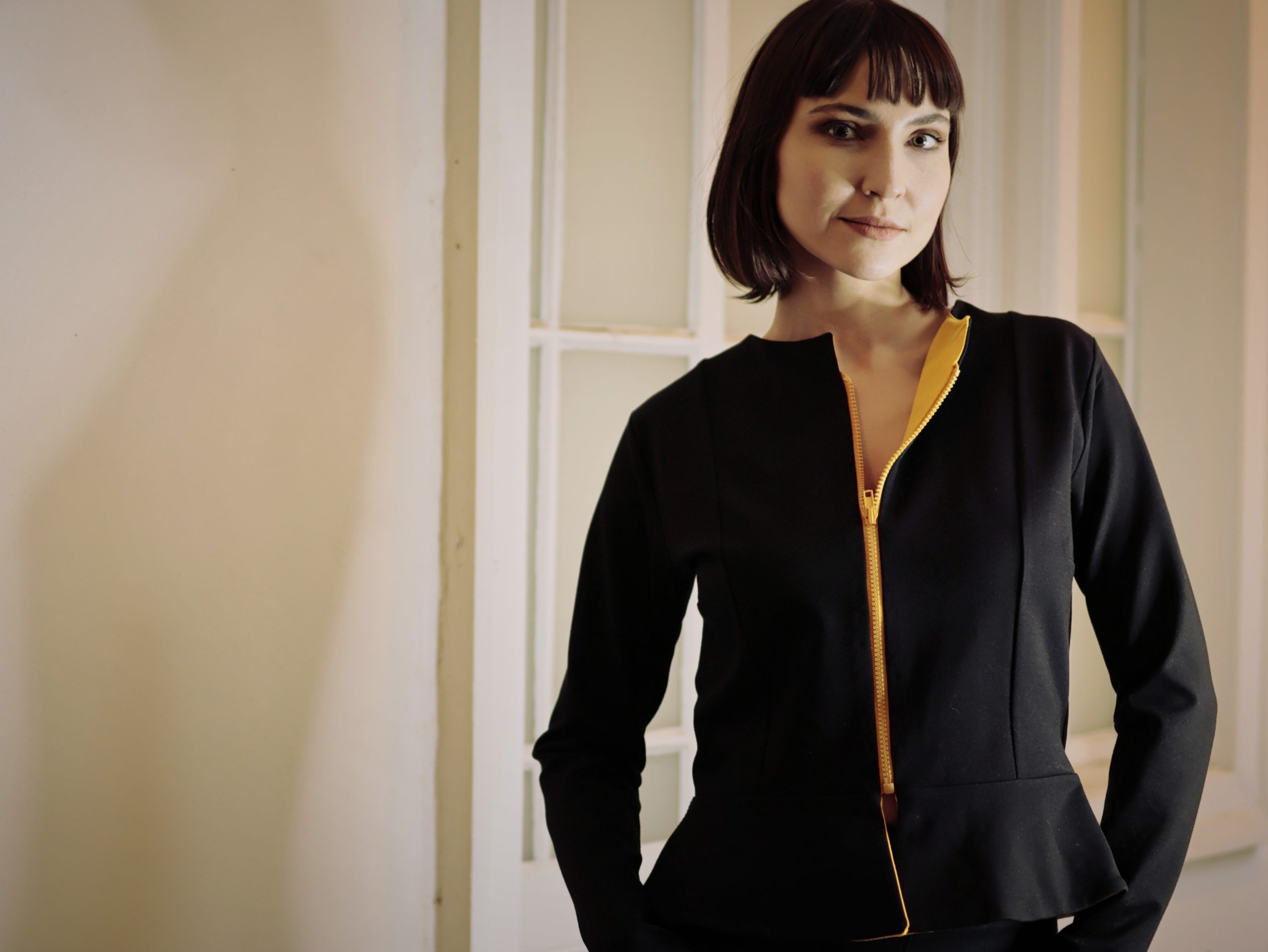 sako Punto černožluté3